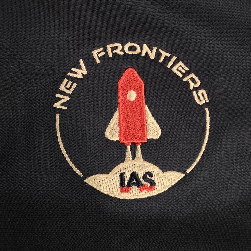North Face New Frontiers Quarter Zip Jacket- XL